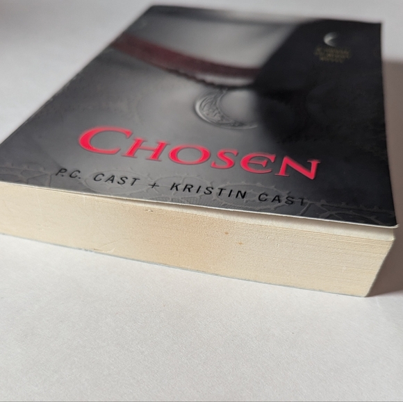 4/$20 CHOSEN (A House of Night Novel #3) by P. C. Cast and Kirstin Cast - Picture 6 of 6